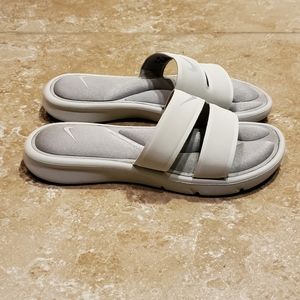 Nike Comfort footbed sandals